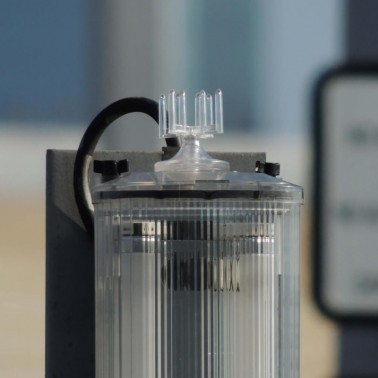 StopGull S27 - Antipousamento para Gaivotas Instalado num Poste de Luz no Porto Vista Frontal